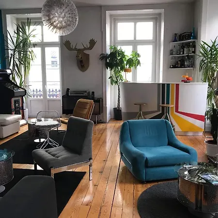 بيت شباب Lounge *