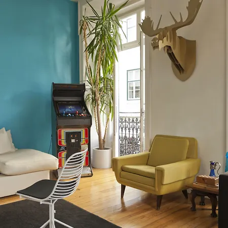 Lounge بيت شباب Lisboa