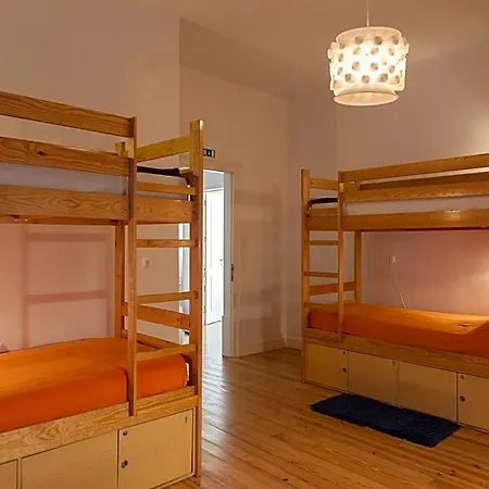 Lounge Hostel *